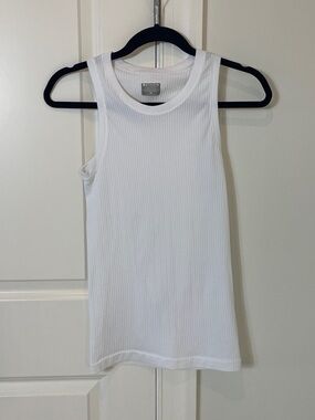 Athleta White Ribbed Crewneck Tank